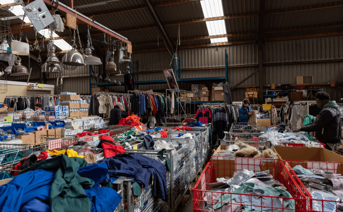 How to Buy Thrift Clothes in Bulk